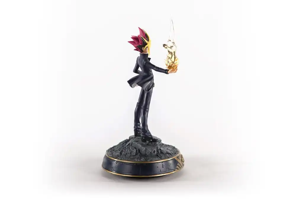 Yu-Gi-Oh! Statue Yami Yugi 31 cm
